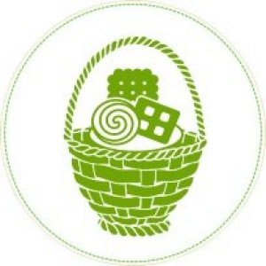 Оригинальная корзина с разными сладостями в Москве