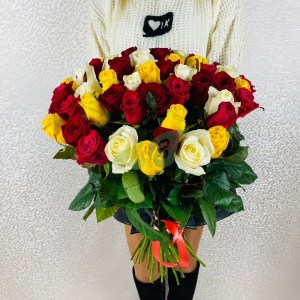 51-raznotsvetnaya-roza-60-sm.28